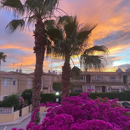 Casa De Amigos Lomas Del Golf, Orihuela Costa Vakantiehuis